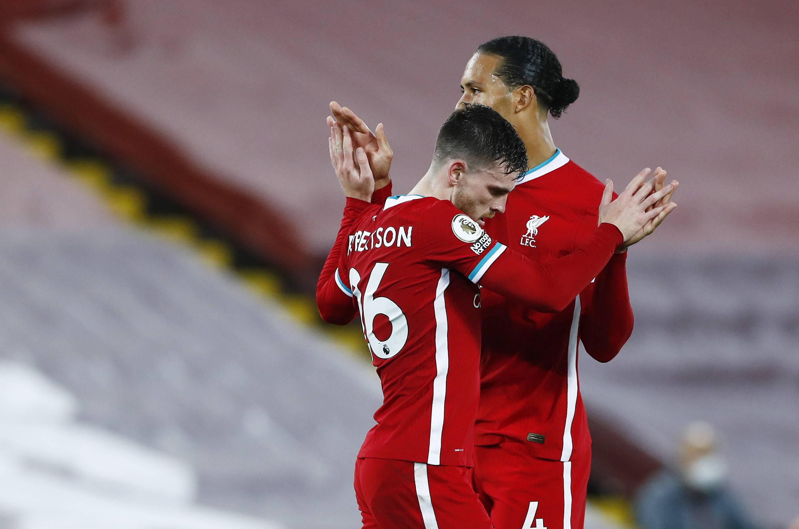 辽篮全队聚 辽篮全队聚